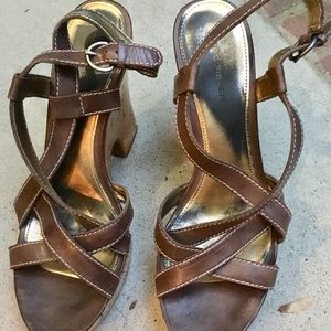 Wood and Leather Strapped Platform Sandals